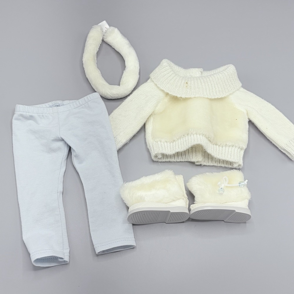 American Girl 2016 Truly Me Enchanting Winter Outfit Complete Retired Snow Boots